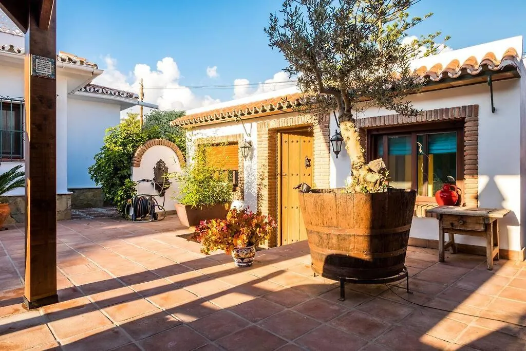 Estudio Maria De Waard Nerja 0*,
