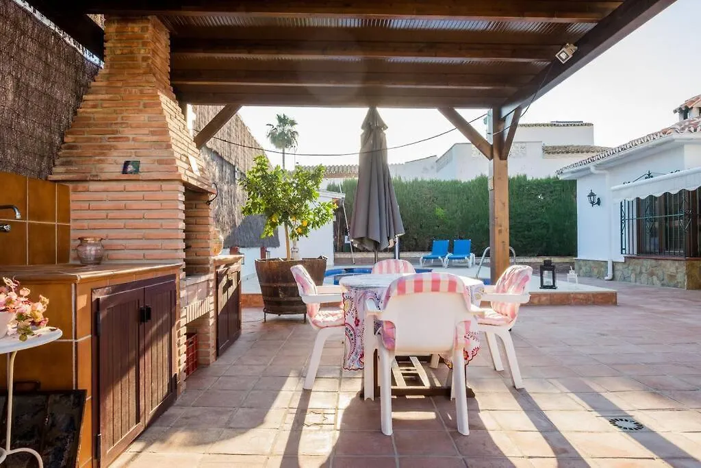 Estudio Maria De Waard Nerja Apartment