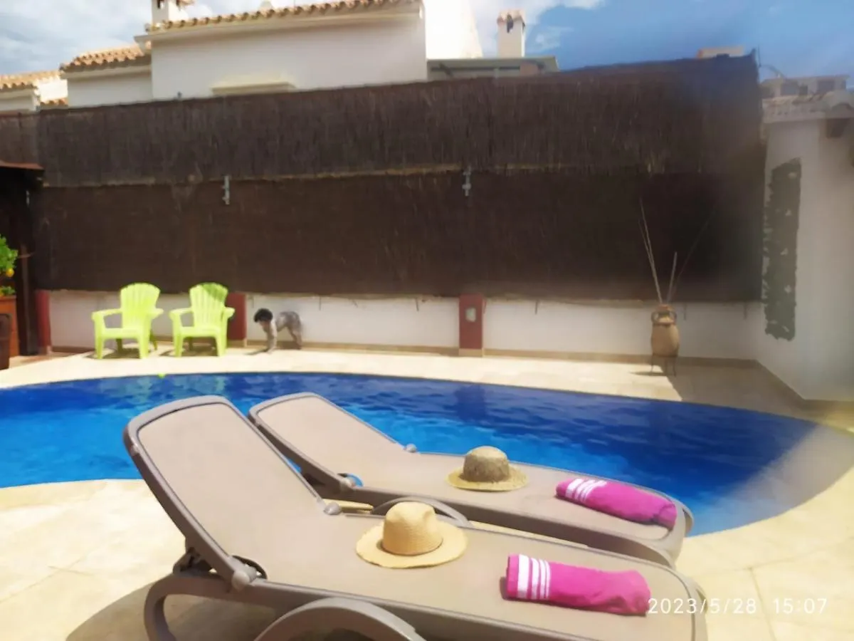 Estudio Maria De Waard Nerja Apartment